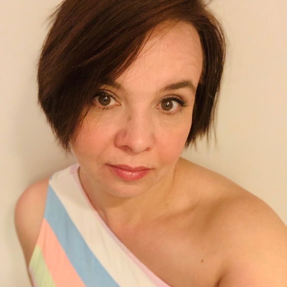 Meet your Posher, Amelia - Picture 10 of 13